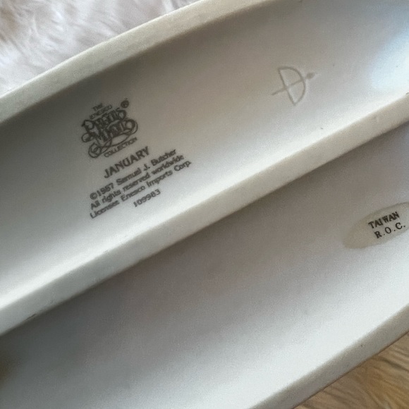 Precious moment figurine January 1987 tags attached pristine condition - Picture 6 of 9